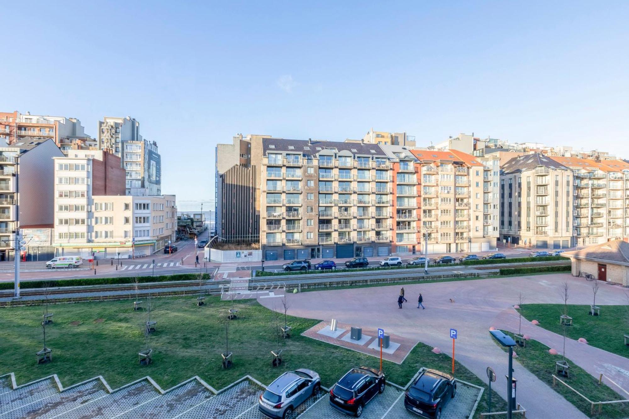 Cosy Apartment 150M From The Beach Blankenberge Eksteriør billede